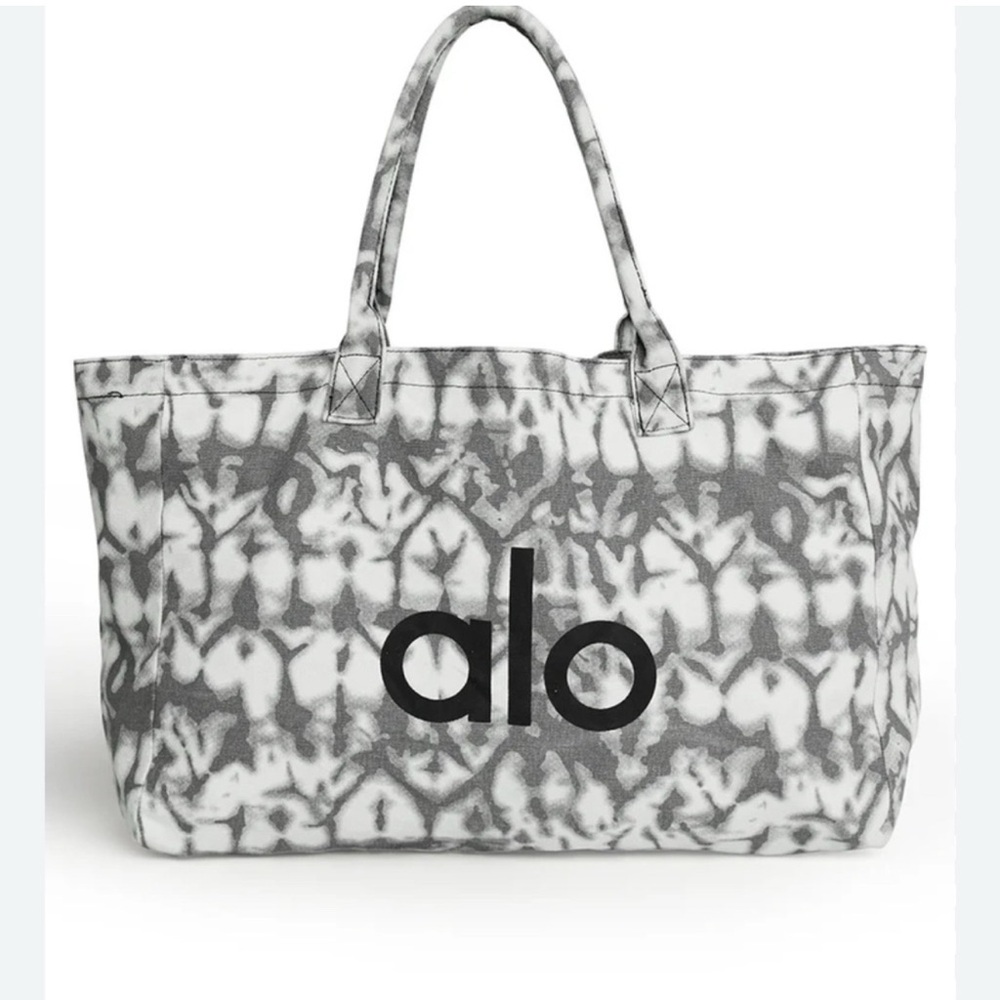 ALO Yoga Monochrome Women's Tote Bag